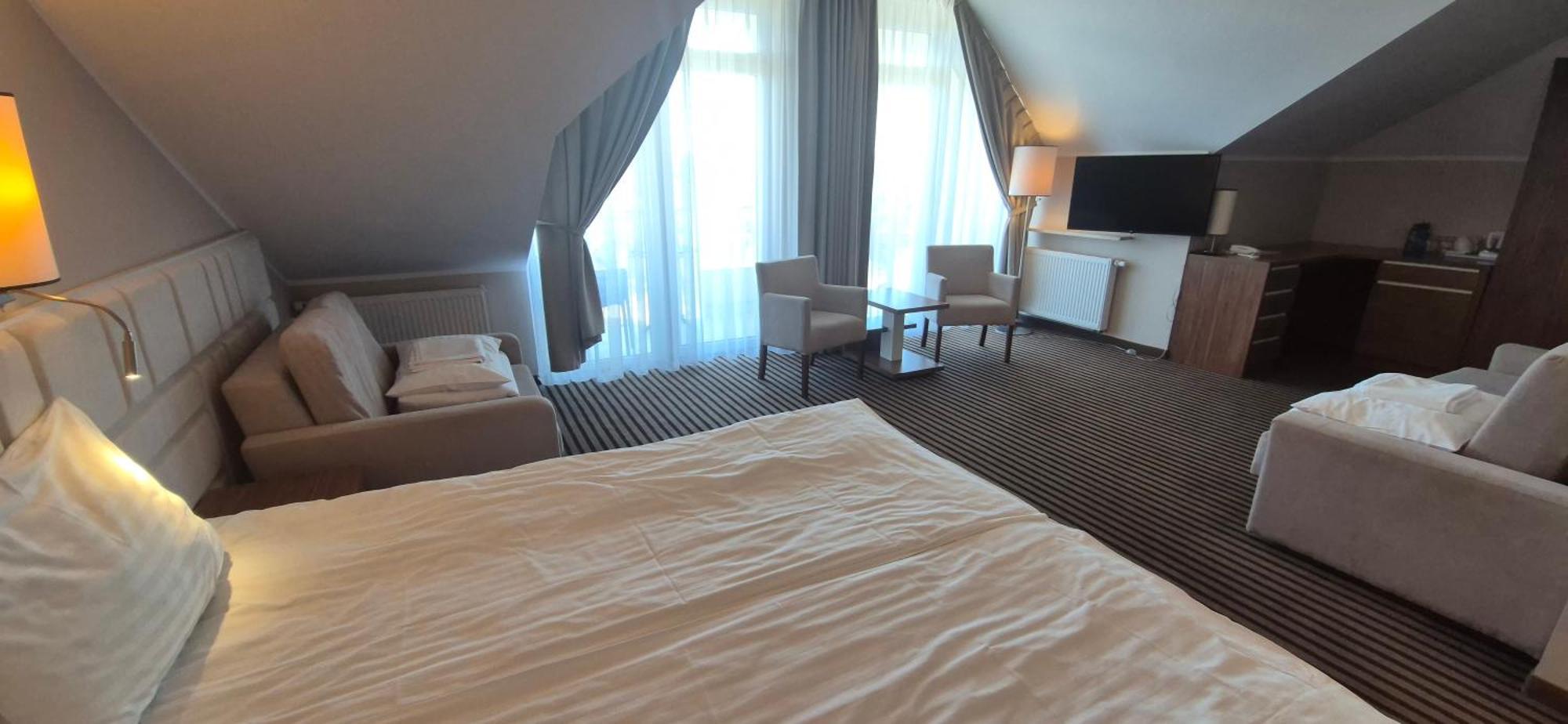 White Hotel 3*