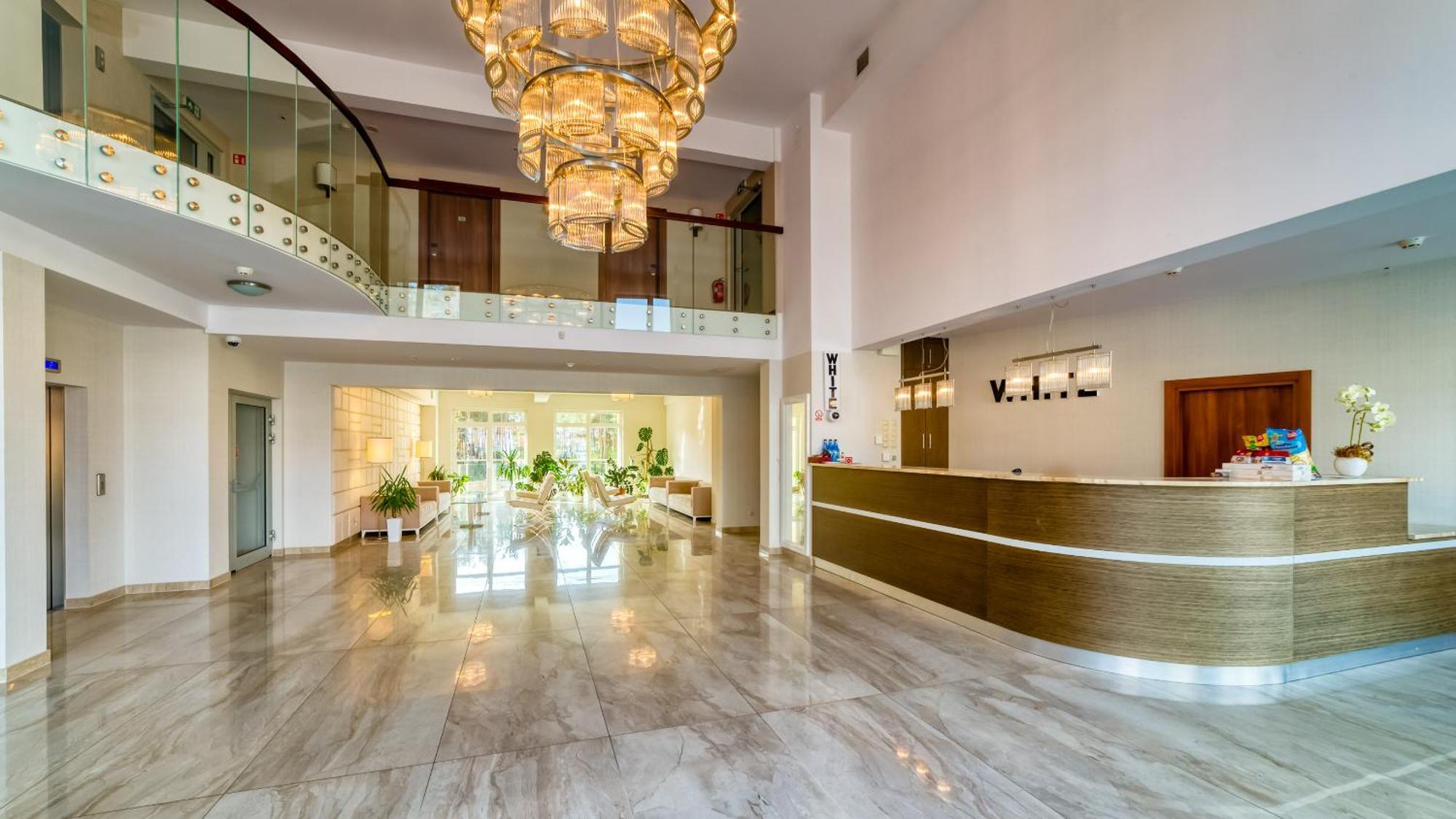 White 3* Krynica Morska